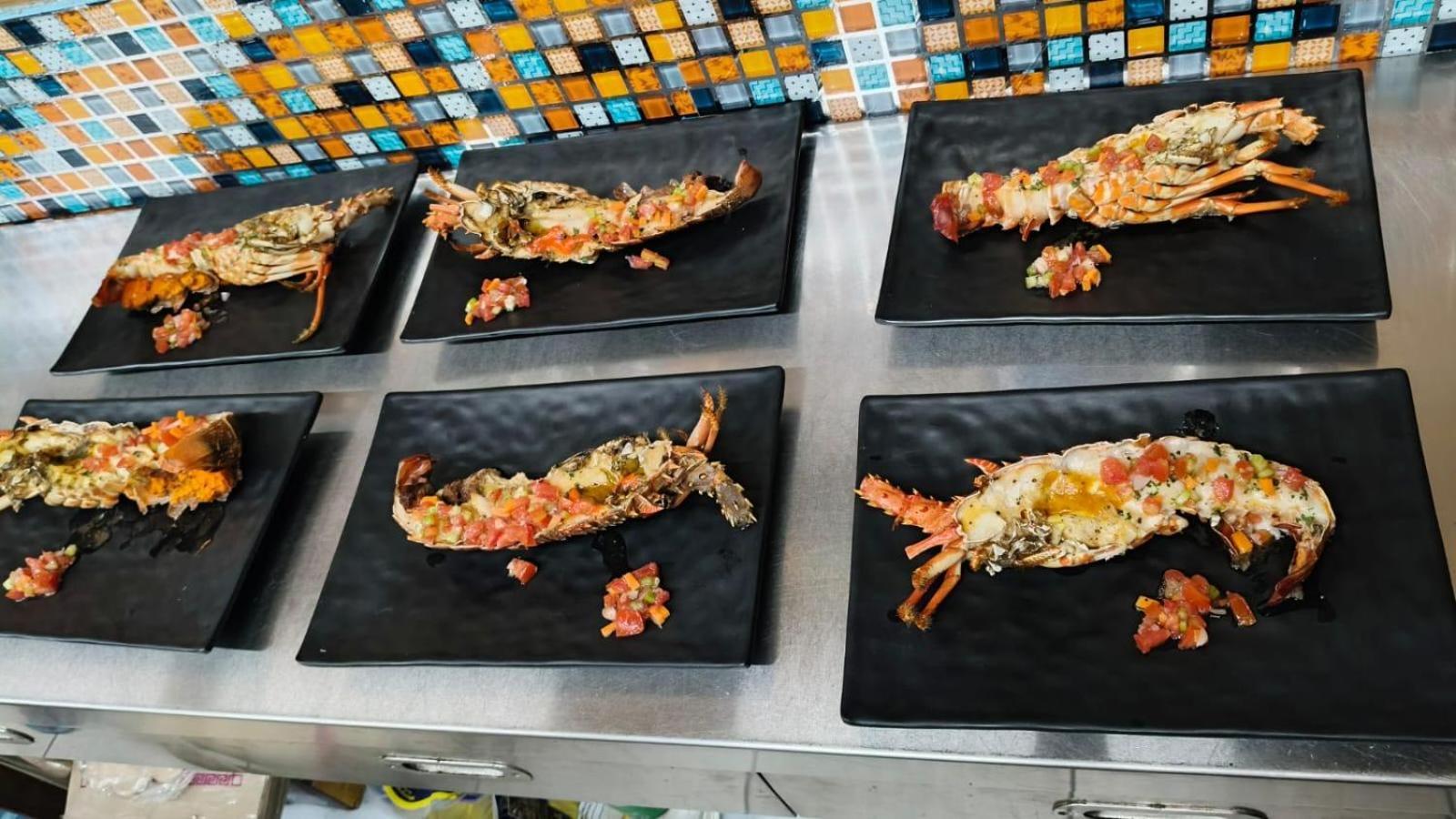 Pinokkio B&B Restaurant Ungasan  Bagian luar foto